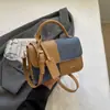 Bolso de Mano con Textura Patchwork de Moda Tendencia de Este Año 2026 Verano para Viajar con Estilo Bolso Pequeño Cuadrado de Hombro Cruzado Tendencia