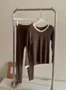 Conjunto Elegante e Emagrecedor de Renda com Decote em V, Quente para a Pele, para Mulheres no Outono e Inverno, Elástico Versátil, Roupas de Outono e Calça Longa, Conjunto de Duas Peças Íntimas