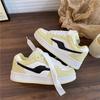 2024 Otoño Nuevo Retro Zapatos de Pan de Suela Gruesa Zapatos Casuales Estilo Coreano Moda Femenina Estilo Universitario Más Fácil de Combinar Zapatos Blancos
