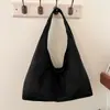 Bolsa de Ombro Única Texturizada da Moda Cor Sólida Chique Bolsa Casual de Primavera Retrô Personalidade Feminina Grande Capacidade Bolsa Tote para o Dia a Dia