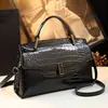 Bolso de Piel Genuina de Alto Brillo con Patrón de Cocodrilo para Mujer 2024 Nuevo Modelo Bolso Cruzado de Mano Bolso Tipo Concha Tendencia Material PU Lujo Ligero