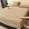 Lençol de baixo de inverno espesso e quente classe A de veludo de leite pode ser dormido diretamente super macio capa de cama de veludo para bebê capa de cama antiderrapante