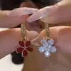 Brincos de Flor de Zircônia Usáveis de Dupla Face Suaves, Brincos de Alto Padrão Super Estilo Fada para Mulheres, Novo Estilo Verão 2026