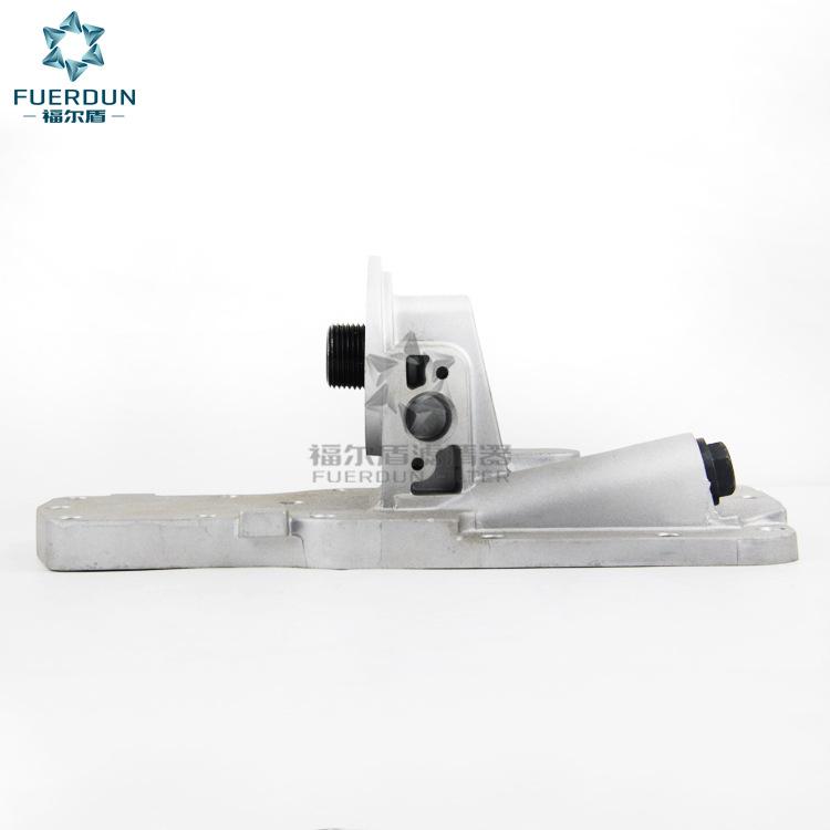 LF16015 机滤底座(2)