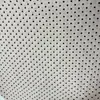 Tecido Estampado de Chiffon com Bolinhas de 0,5 cm em Estoque com Textura Fresca para Vestidos, Camisas, Roupas Infantis e Roupas Casuais