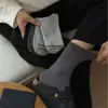 Calcetines de Color Sólido para Hombre para Todas las Estaciones Algodón de Fibra Larga de Xinjiang Sin Costuras Absorbentes de Sudor y Desodorantes Calcetines Grises de Negocios Calcetines de Media Pantorrilla