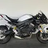 Aplicável à modificação do tubo de escape da motocicleta Qianjiang race 800 race 600RS para contrapressão para seção frontal de três vias calibre original