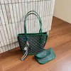 Bolsa Tote de Gran Capacidad Nueva Casual de Viaje Moda Bolso de Hombro Simple Tendencia Retro Europea y Americana Bolsa Versátil para Mujer