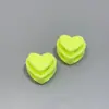 Pinzas de Resorte Coloridas Personalizadas, Pinzas Decorativas con Cordón en Forma de Corazón para Dobladillos de Chaquetas y Pantalones, Botones de Presión de Plástico con Doble Agujero