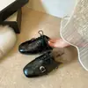 Pantuflas de media punta peludas de moda estilo británico para mujer, otoño e invierno 2026, punta cuadrada con hebilla, zuecos sin talón de algodón