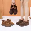 Botas Cortas de Felpa Engrosadas para Mujer de Invierno Casual Cómodas Resistentes al Desgaste Cálidas Zapatos de Madre Botas de Algodón para Nieve Slip-on
