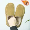 Zapatos de Algodón sin Cordones 2025 Nuevos Zapatos para Hombre Invierno Forrados de Felpa Engrosados Zapatos tipo Birkenstock Cálidos y Versátiles Tendencia
