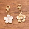 Accesorios de joyería de aleación multicolor y multiestilo, dijes colgantes de esmalte dorado KC, colgantes de flor, corazón, pentagrama y chile