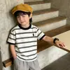 Nueva Camiseta de Manga Corta de Algodón Puro para Niños, Estilo Delgado de Verano, Versión Coreana con Rayas Bordadas de Muñeca, Top de Cuello Redondo para Niños y Niñas
