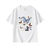 Camiseta Feminina de Algodão Puro, Manga Curta, Corte Solto, Cor Preta, Novo Estilo de Verão, Design de Borboleta com Letras Estilo Americano, Top Solto de Alta Qualidade