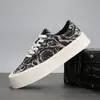Novos Sapatos Masculinos de Primavera 2026, Sapatos Xadrez Respiráveis Estilo Chinês, Sapatos Masculinos com Cadarço, Tênis Casuais Masculinos de Cano Baixo