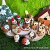 Adornos navideños de animales hechos a mano, zorro, ardilla y erizo tejidos con piñas y paja, arreglos de mesa festivos