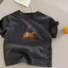 Camiseta de manga corta para niños y niñas, nuevo estilo Verano 2026, Conjunto de verano de dibujos animados para niños pequeños, Elegante top de algodón puro para niñas, Estilo fino
