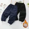 Calças de Lã para Meninos para Uso Externo Outono/Inverno 2026 Novo Estilo Calças Grossas de Lã para Meninas Soltas Grandes para Crianças