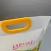 Bolsas selladas con pico auto-parante para granos y cereales, bolsas de empaque de mijo impresas a color 5/5 kg, bolsas selladas hechas en fábrica para mezclas de granos