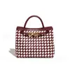2025 Design de Nicho Sensação de Alto Padrão Grande Capacidade Bolsa de Mão Moda Feminina Versátil Elegante Simples Bolsa Tecida Artesanal