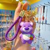 Chaveiro Pingente Urso Morango Desenho Animado para Mulheres, Chaveiro Boneca Estilo Melhor Amiga Fofa, Pingente Criativo para Mochila Chave de Carro