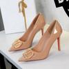 8351-K202 Zapatos de Tacón Alto Franceses para Mujer, Boca Baja, Hebilla Metálica de Pedrería a la Moda y Versátil, Tacón de Aguja, Punta Fina, Zapatos de Charol