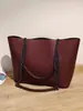 Bolsas de Mujer Transfronterizas 2026 Nuevo Estilo Bolso de Mujer Bolso Tote Retro Simple y Elegante Bolso de Mano de Gran Capacidad Bolso de Hombro Dropshipping