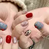 [Cuadros de Color Contrastante] Estilo Chica Dulce Cuadros Rosas y Azules Lunares Manicura Lunares Rojos Brillantes Uñas Portátiles Hechas a Mano para Blanqueamiento Diario