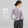 Moda Yoga Outono 2025 Design de Alto Padrão Tops Esportivos de Manga Longa com Bojo Efeito Emagrecedor Roupas de Treino para Mulheres