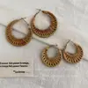 Estilo Ins Bohemio de Vacaciones Pendientes Redondos de Paja Hechos a Mano Pendientes para Foto en la Playa de Mujer Anillo de Oreja de Moda