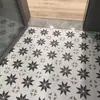Cuero Autoadhesivo para Piso de PVC Pegatinas para Piso de Cuero Engrosadas Resistentes al Desgaste para Hogar Pegatinas de Alfombrilla Directa para Piso de Cemento para Sombreado de Fealdad para el Hogar