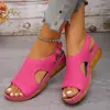 Nuevas Sandalias Gruesas con Hebilla Hueca de Gran Tamaño Transfronterizas para Mujer, Sandalias Casuales de Playa de Color Sólido con Tacón de Cuña Peep-Toe de Comercio Exterior