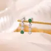 Brincos Assimétricos em Prata de Lei S925 Yiluyin com Jade Água Azul e Jade Verde, Apresentando um Design Prateado Levemente Luxuoso e Moderno