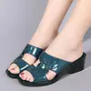 Sandalias de plástico de gelatina de cristal con tacón de cuña, chanclas de verano para mujer de tacón alto para exteriores, tacón medio, modernas, antideslizantes, chanclas de tacón grueso