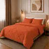 Funda de edredón de color liso en stock en Amazon transfronterizo, colcha cepillada estilo europeo y americano, patrón de ondas de diamante acolchado, ropa de cama de color liso