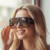Novos óculos de sol aviador de armação grande estilo europeu e americano, óculos de sol oval em formato de T Y2K para garotas estilosas, óculos casuais populares de celebridade online para mulheres