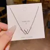 Collar cuadrado pequeño de circón ultrabrillante estilo coreano para mujer, lujo ligero, elegante, cadena para clavícula de acero de titanio de alta gama, venta al por mayor