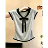 Camiseta de Tricô Cinza com Decote em V, Laço e Manga Curta para Mulheres, Única e Bonita para o Verão, Top que Marca a Cintura e Emagrece