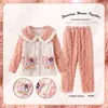 Pijamas de Veludo Coral para Meninas Outono e Inverno 2025 Novo Bebê Forrado com Lã Espessado Inverno Roupas de Casa de Flanela Infantil
