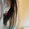 Pendientes Mini Rojos con Circonita Incrustada Súper Fáciles de Usar Diseño de Nicho Pendientes Retro Versátiles