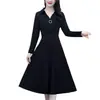 Vestido de color liso con cuello polo y manga larga de estilo temperamento elegante para mujer primavera otoño ropa de madre falda de línea A de longitud media ceñida a la cintura transfronterizo