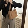 Bolso de Nicho para Mujer, Estilo Retro Verano 2026, Bolso Cruzado Versátil de Moda, Bolso de Hombro, Bolso Tote de Gran Capacidad