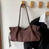 Estilo Coreano Nova Bolsa Tote de Camurça Grande Capacidade para o Dia a Dia Outono/Inverno Moda de Nicho Casual com Cordão Única Alça de Ombro Sub-braço