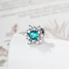 Nuevos Pendientes Henson Serie Zircón Verde Paraíba Dulce y Fresco Copo de Nieve Garra de Dragón Forma de Serpiente Piercing en el Hueso de la Oreja