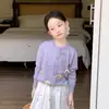 Otoño 2026 Conjunto de Cardigan Morado Tejido Estilo Coreano para Niñas y Falda Bordada Moda Infantil Tendencia