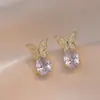 Aretes para Mujer, Aretes de Flor Corazón con Circonita Micro-pavimentada de Cobre, Nueva Moda de Nicho, Diseño Simple, Joyería de Temperamento y Versátil