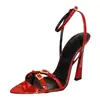Sandalias de tacón alto para mujer, nueva colección de verano 2026, diseño de punta abierta con adornos de pedrería, detalle de correa única con hebilla, tacón de aguja, charol, zapatos sexys para mujer