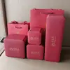 Bolsas de Mano Lao Feng Xiang al por Mayor en Stock, Bolsas de Regalo de Joyería Dorada y Plateada, Bolsas de Embalaje de Papel Cartulina Rojo Blanco
