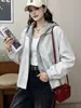 Chaqueta corta holgada con capucha estilo coreano para mujer, chaqueta de dos piezas simuladas con cordón, versátil, rejuvenecedora, top holgado casual, prenda de abrigo de moda